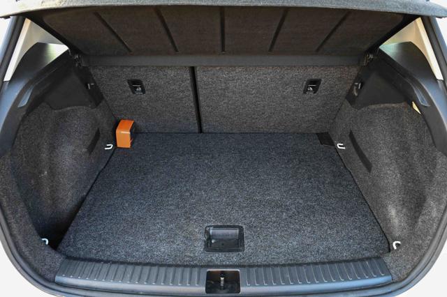 SEAT Arona 1.0 EcoTSI 110 CV DSG Style, del 2023, 49.393 km, in vendita a Pianezza (TO)