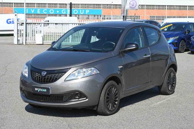 Lancia Ypsilon 1.0 FireFly S&S Hybrid Silver usato a PIANEZZA