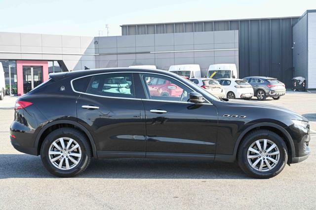 Maserati Levante 3.0 350cv V6 Q4 - foto 4 di 4