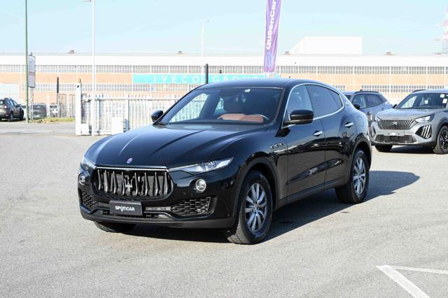 Maserati Levante 3.0 350cv V6 Q4 usato a PIANEZZA