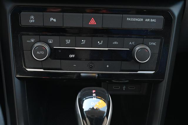 Volkswagen T-Cross 1.0 TSI 110cv DSG Advanced, del 2021, 50.063 km, in vendita a Pianezza (TO)