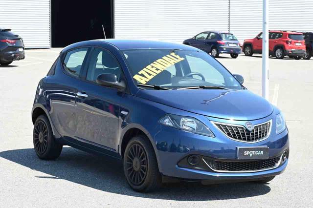 Lancia Ypsilon 1.0 FireFly 5 porte S&S Hybrid Silver - foto 3 di 4