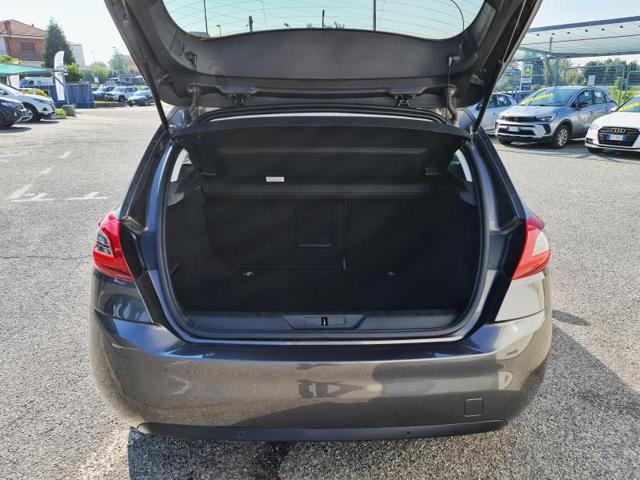 Peugeot 308 PureTech Turbo 130 S&S Allure, del 2021, 35.384 km, in vendita a Pianezza (TO)