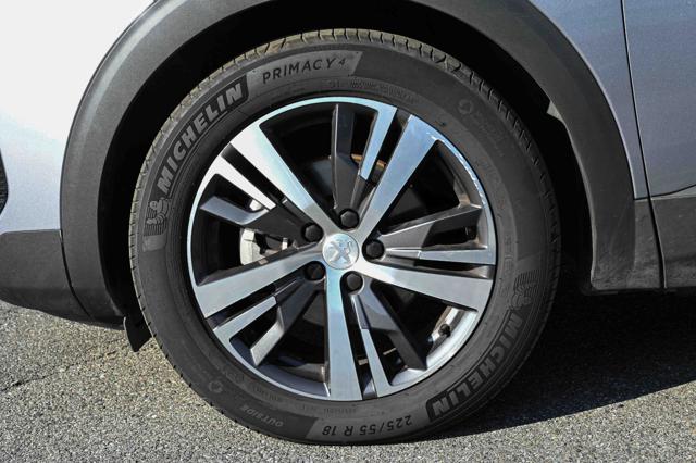 Peugeot 3008 PureTech 130cv S&S 6 Allure Pack, del 2022, 30.880 km, in vendita a Pianezza (TO)
