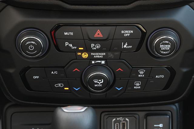 Jeep Renegade 1.3 T4 240cv PHEV 4xe AT6 North Star, del 2026, in vendita a Pianezza (TO)