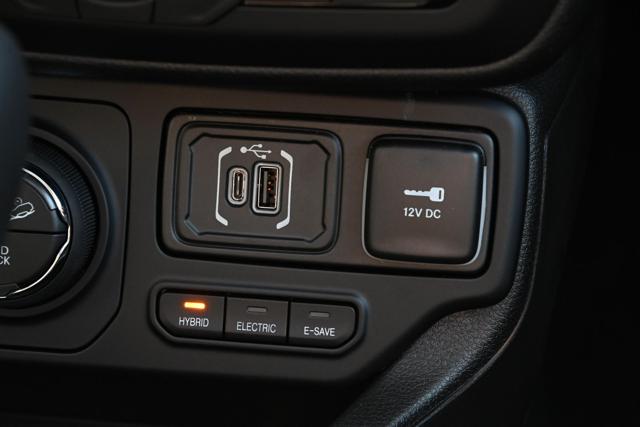 Jeep Renegade 1.3 T4 240cv PHEV 4xe AT6 North Star, del 2026, in vendita a Pianezza (TO)