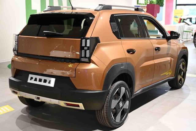 Fiat Grande Panda 44kWh La Prima - foto 3 di 4