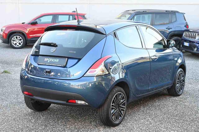 Lancia Ypsilon 1.0 FireFly S&S Hybrid Gold Plus - foto 3 di 4