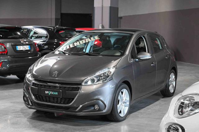 Peugeot 208 PureTech 82cv Signature SKY GPL, del 2019, 63.575 km, in vendita a Pianezza (TO)