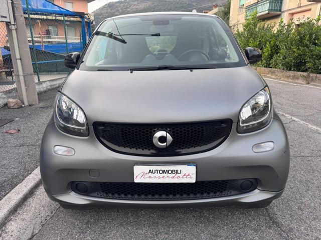 smart forTwo 70 1.0 Passion DARK GREY - foto 2 di 4