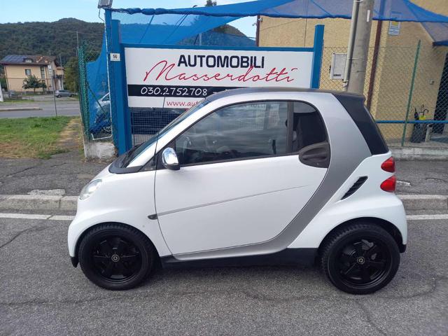 smart forTwo 1000 52 kW coupé pure - foto 2 di 4