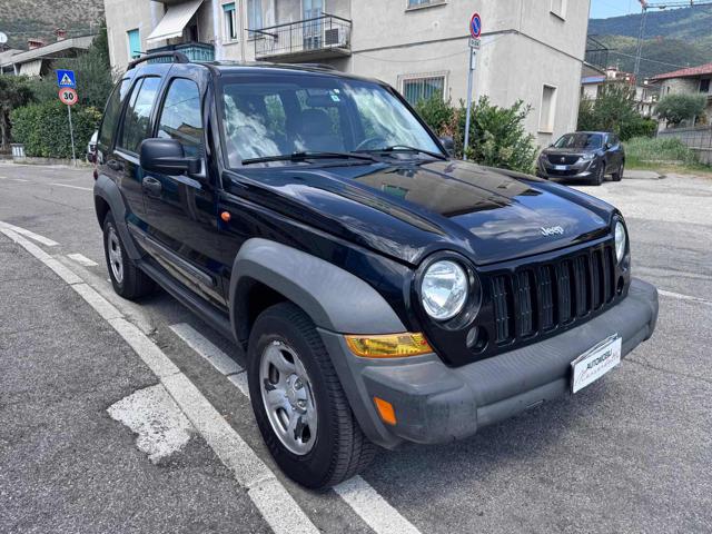 Jeep Cherokee 2.8 CRD Sport - foto 3 di 4