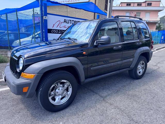 Jeep Cherokee 2.8 CRD Sport, del 2006, 199.990 km, in vendita a Concesio (BS)