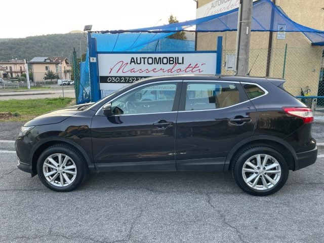 Nissan Qashqai 1.5 dCi N-Vision - foto 3 di 4