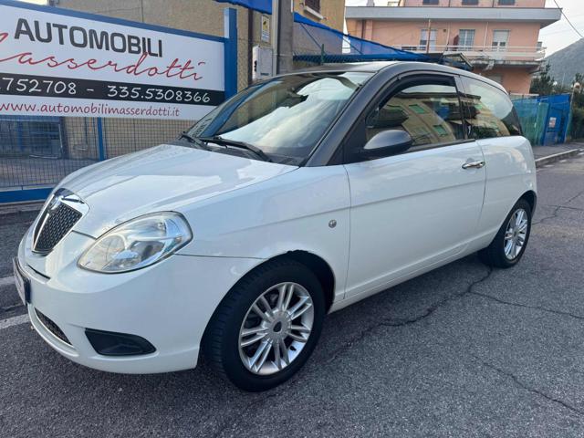 Lancia Ypsilon 1.2 Argento, del 2008, 105.000 km, in vendita a Concesio (BS)