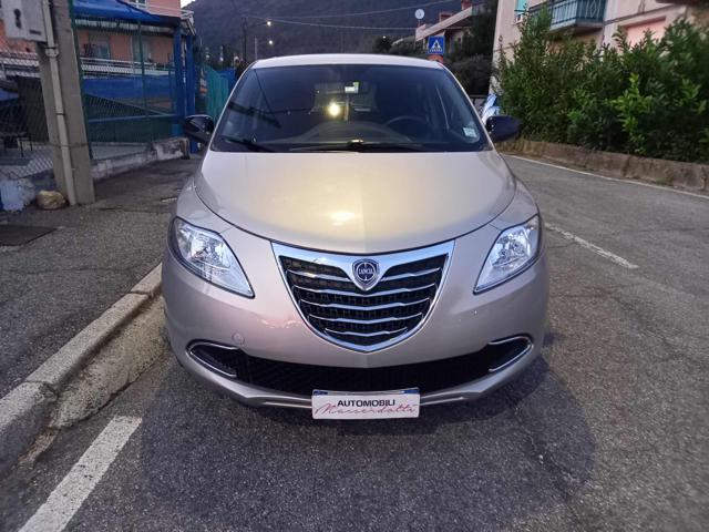 Lancia Ypsilon 1.2 69 CV 5 porte S&S Platinum GPL - foto 4 di 4