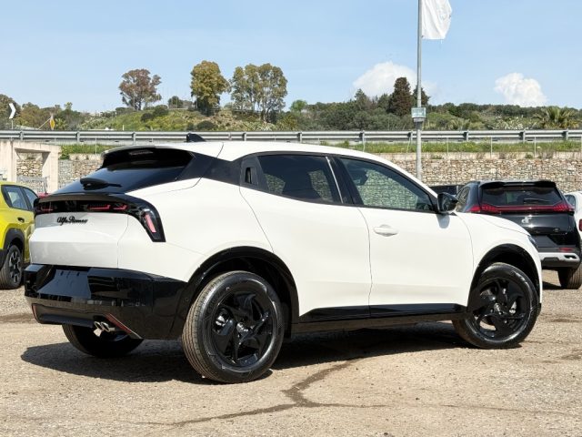 Alfa Romeo Junior 1.2 145 CV Hybrid eDCT6 Ti NUOVO - foto 4 di 4