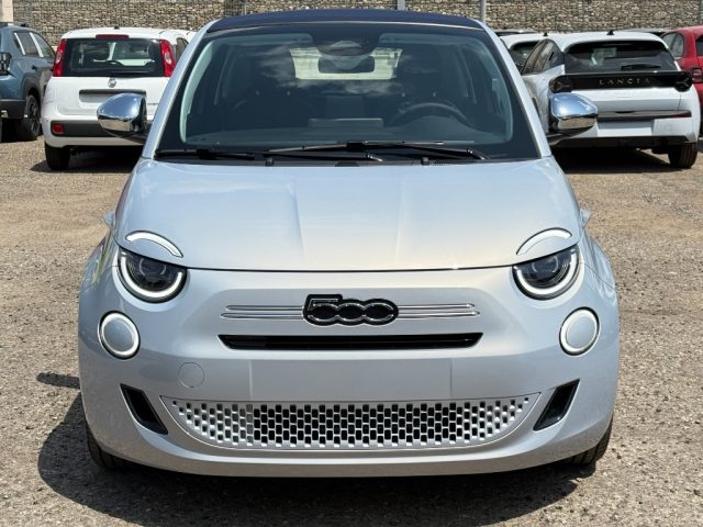 Fiat 500 Cabrio 1.0 hybrid Dolcevita - foto 2 di 4