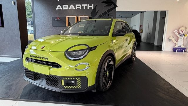 Abarth 600e Turismo km 0 a BERNALDA