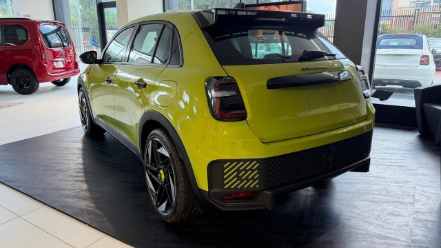 Abarth 600e Turismo - foto 4 di 4