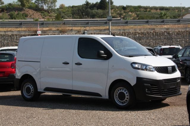 Fiat Scudo 1.5 BlueHDi 120CV PM-TN L2H1 Furgon NUOVO - foto 2 di 4