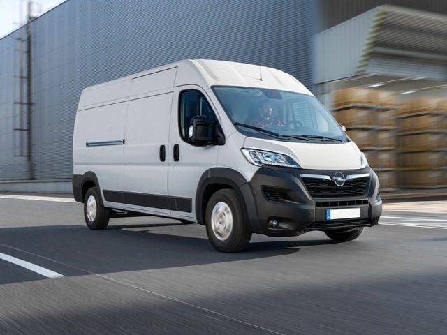 Opel Movano 33 2.2 BlueHDi 120 S&S PM-TM Furgone, del 2023, 73.000 km, in vendita a Bernalda (MT)