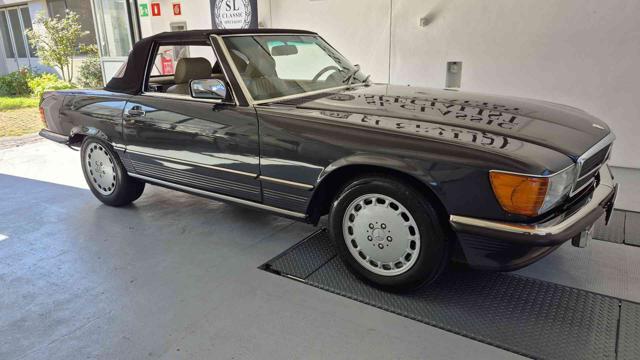 Mercedes-Benz SL 560 AutomaticaV8 - foto 4 di 15