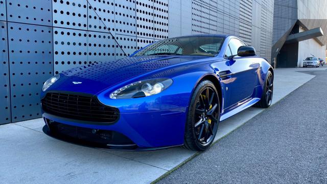 Aston Martin Vantage S V8 SPORTSHIFT II CARBON IVA 22% COMPRESA - foto 2 di 4