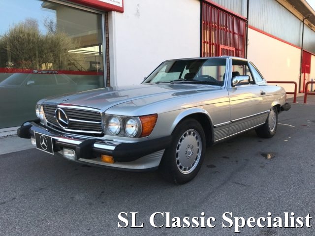 Mercedes-Benz SL 500 V8 5600 - foto 1 di 4