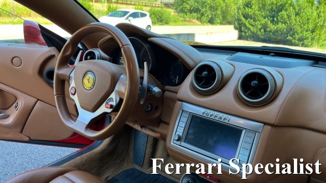 Ferrari California DCT Daytona Freni Carboceramica Iva 22% Compresa - foto 2 di 4