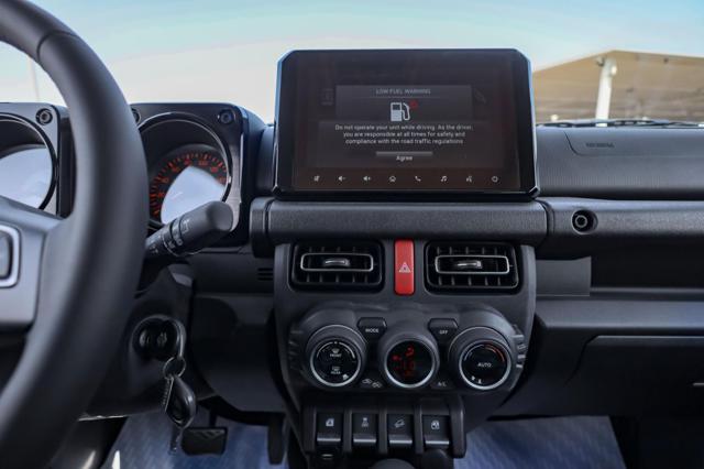 Suzuki Jimny Autovettura 3 Porte 4 Posti Automatica AllGrip nuovo a BOLZANO