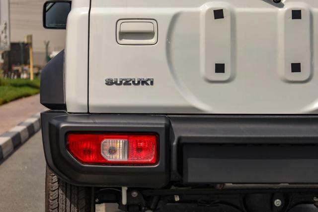 Suzuki Jimny Autovettura 4 Posti AllGrip Cambio Manuale - foto 3 di 4