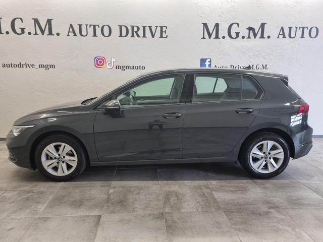 Volkswagen Golf 1.0 eTSI EVO DSG Life - foto 2 di 4