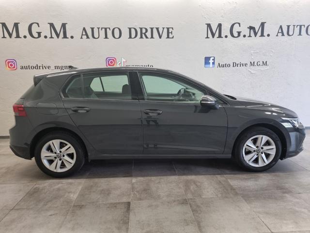 Volkswagen Golf 1.0 eTSI EVO DSG Life - foto 4 di 4
