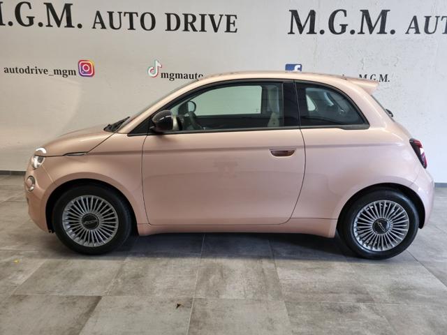 Fiat 500 Berlina Hybrid Icon - foto 2 di 4