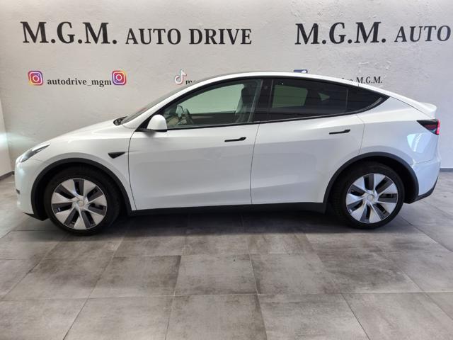 Tesla Model Y Long Range AWD - foto 2 di 4