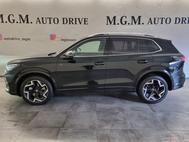 Volkswagen Tiguan 2.0 TDI 150 CV DSG R-Line - foto 2 di 4