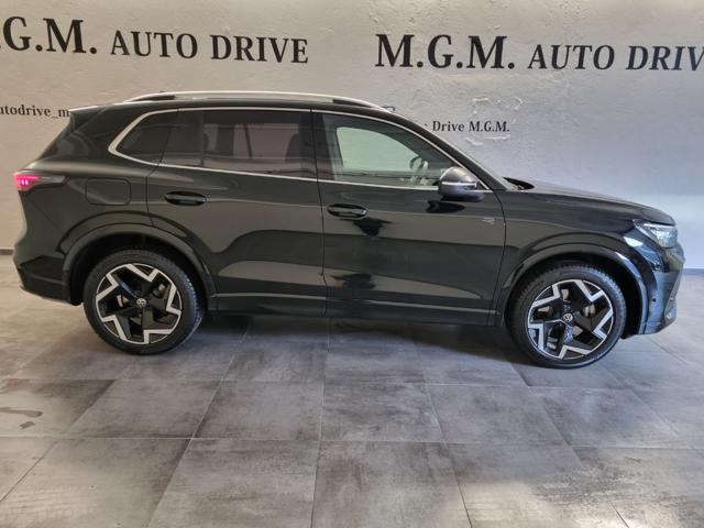 Volkswagen Tiguan 2.0 TDI 150 CV DSG R-Line - foto 4 di 4