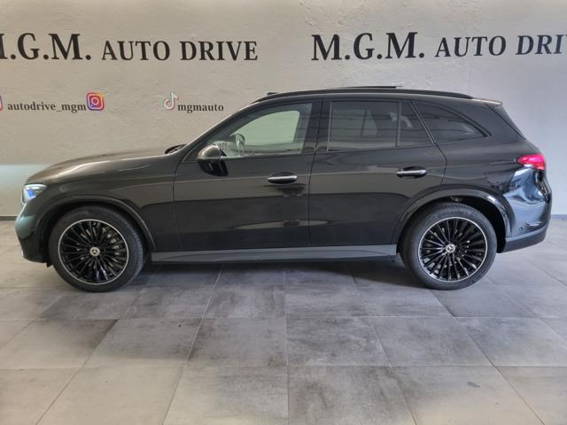 Mercedes-Benz GLC 300 4Matic Mild Hybrid AMG Line Premium - foto 2 di 4
