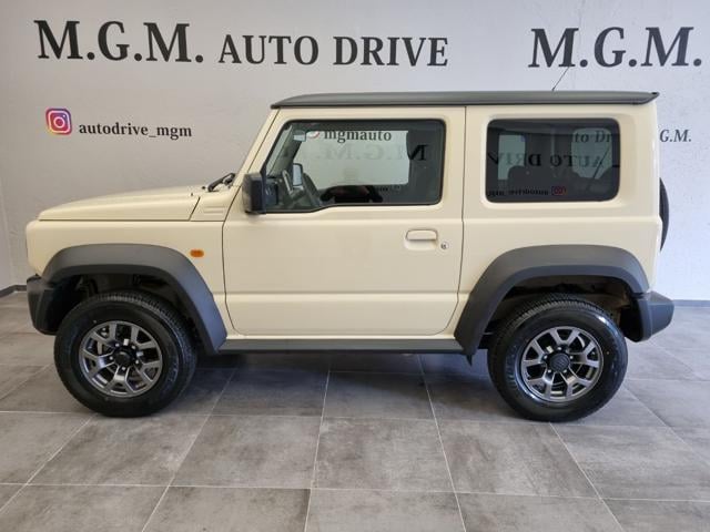 Suzuki Jimny 1.5 5MT Top - foto 2 di 4
