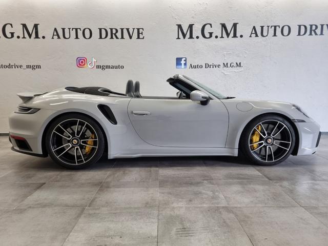 Porsche 911 Turbo S Cabriolet 650 cv - foto 2 di 50