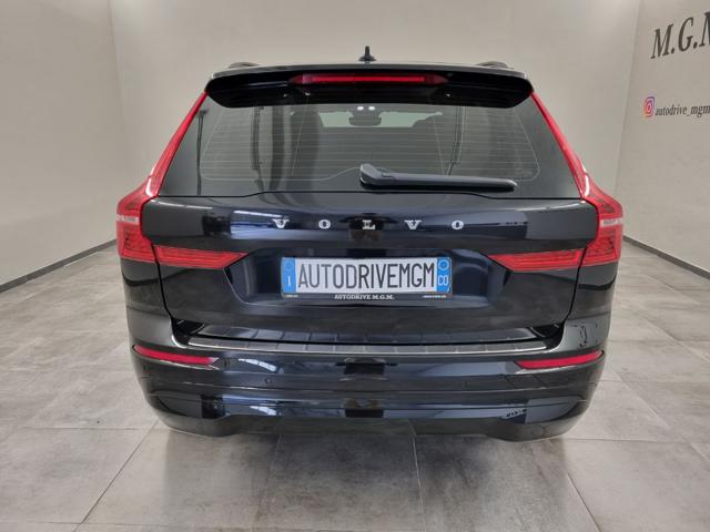 Volvo XC60 B5 (d) AWD Geartronic Momentum Pro - foto 3 di 4