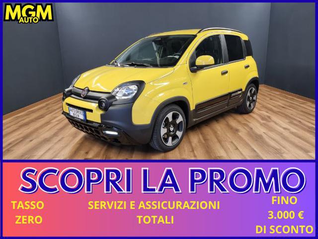 Fiat Panda 1.0 FireFly S&S Hybrid Pandina CROSS, del 2026, in vendita a Erba (CO)