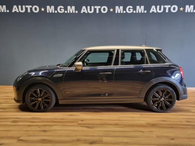 MINI Cooper 1.5 Cooper 5 porte - foto 2 di 4