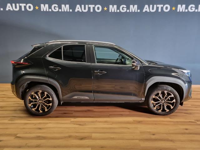Toyota Yaris Cross 1.5 Hybrid 5p. E-CVT AWD-i TREND - foto 4 di 4