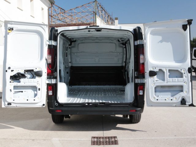Renault Trafic T30 2.0 dCi 110CV L2H1 Furgone Ice PREZZO IMPONIBI - foto 4 di 4