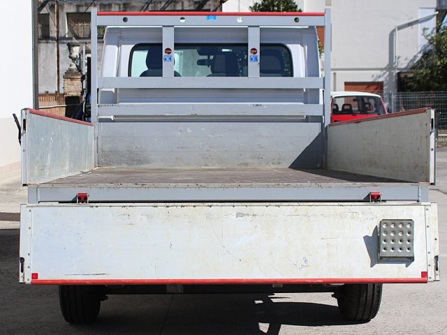 Peugeot Boxer 335 2.2 BlueHDi 140 S&S PL Cassonato - foto 4 di 4
