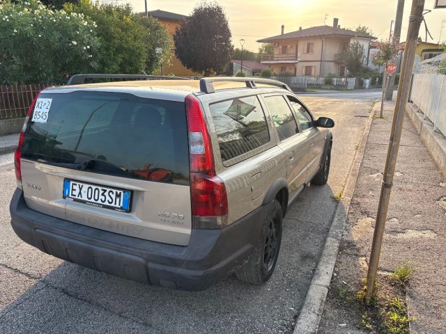 Volvo V70 2.4 D5 20V cat - foto 2 di 10