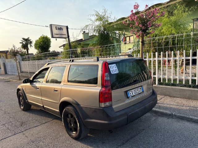 Volvo V70 2.4 D5 20V cat - foto 3 di 10