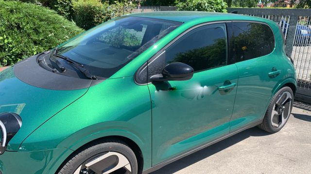 Renault Twingo Electric vendita solo con finanziamento - foto 2 di 6